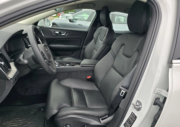Volvo S60 cena 139900 przebieg: 14500, rok produkcji 2022 z Obrzycko małe 436
